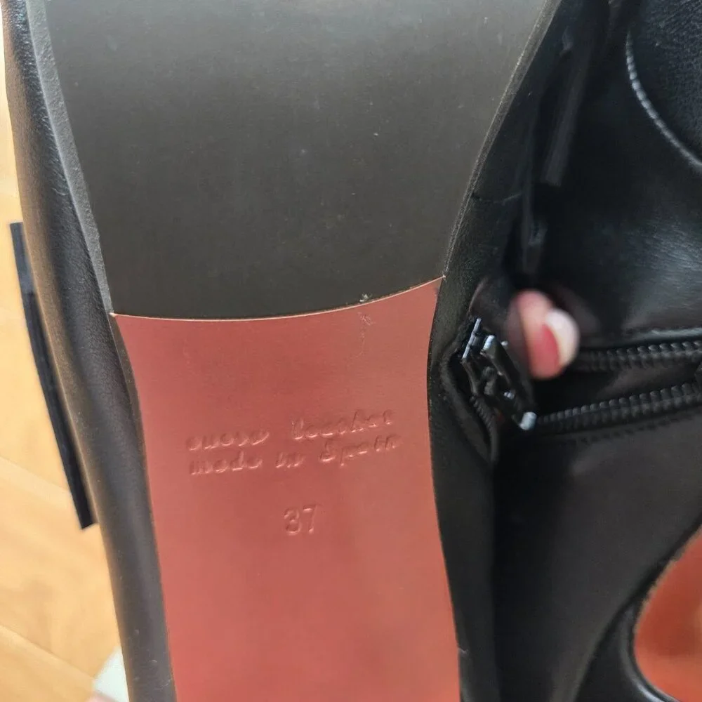 Chie Mihara "Catame" Heel in Black - Picture 12 of 13